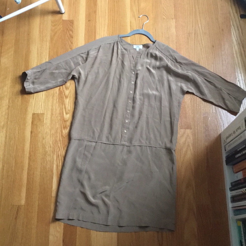 100% silk beige dress with pockets!
